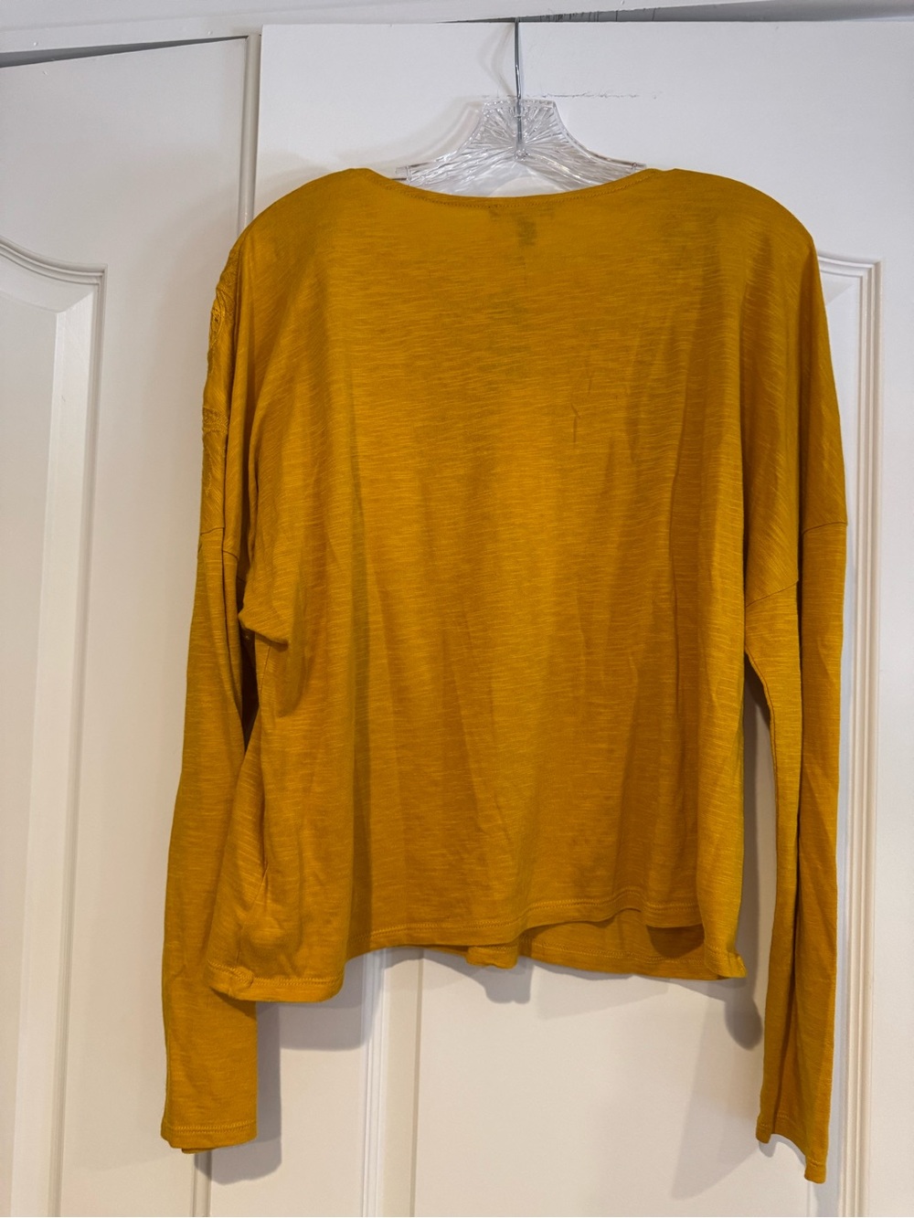 Express Women's Lace Yoke Long Sleeve Top - Mustard NWT - Picture 4 of 4